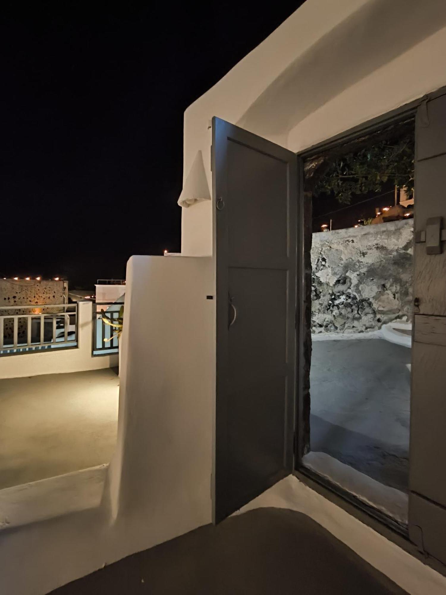 Imarkellis Santorini Pyrgos Kallistis Exterior photo